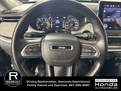 Used 2022 Jeep Compass Latitude AWD/4WD image 11