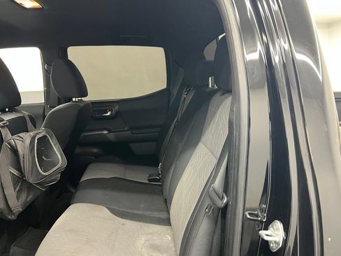 Used 2023 Toyota Tacoma TRD Off-Road w/ Black Out Package (TMS) AWD/4WD image 10