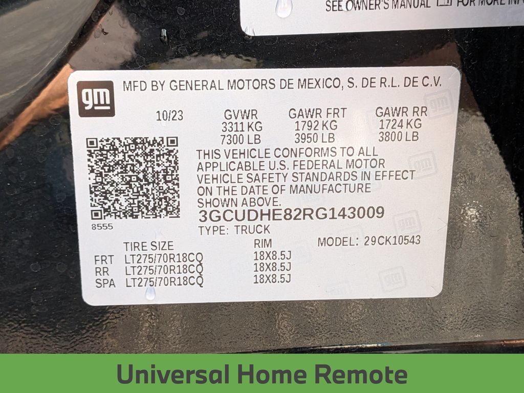 Used 2024 Chevrolet Silverado 1500 ZR2 w/ Technology Package AWD/4WD image 30