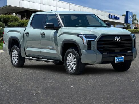 Used 2024 Toyota Tundra SR5 w/ SR5 Convenience Package AWD/4WD image 10