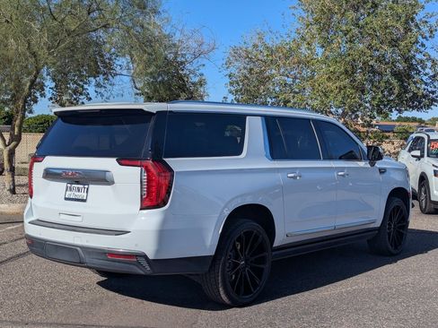 Used 2023 GMC Yukon XL Denali image 5