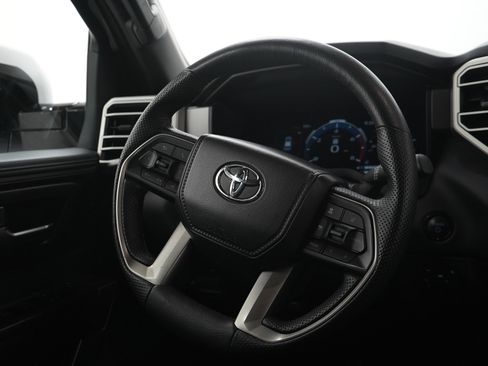 Used 2025 Toyota Sequoia SR5 w/ SR5 Premium Package AWD/4WD image 15