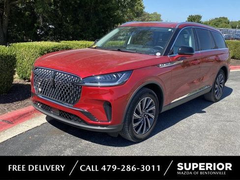 Used 2026 Lincoln Aviator AWD image 1