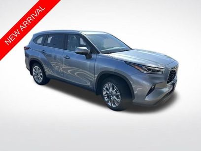 Used 2022 Toyota Highlander Limited