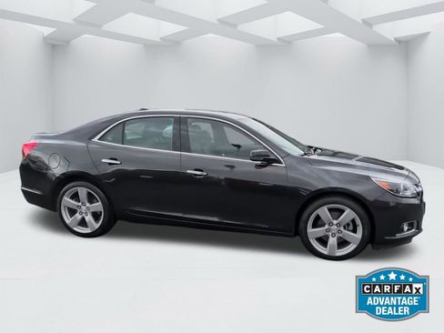 Used 2015 Chevrolet Malibu LTZ FWD image 3