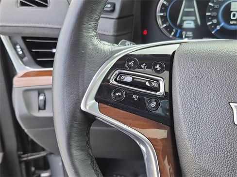 Used 2020 Cadillac Escalade ESV Premium Luxury image 29
