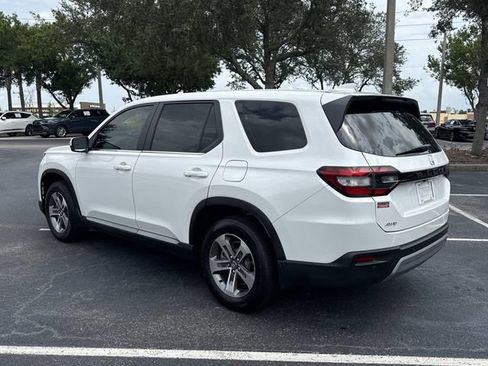Certified 2025 Honda Pilot EX-L image 6