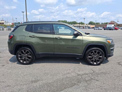 Used 2021 Jeep Compass Latitude AWD/4WD image 7