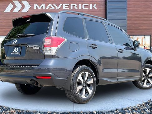 Used 2017 Subaru Forester 2.5i Premium AWD/4WD image 5