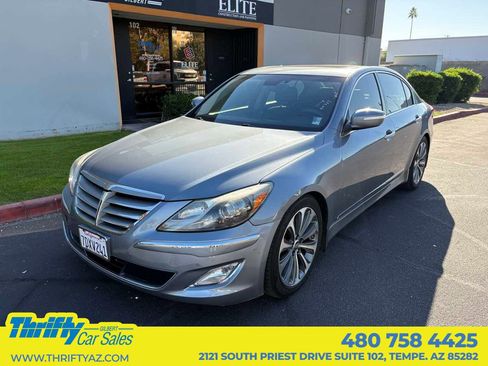 Used 2014 Hyundai Genesis 5.0 R-Spec image 1
