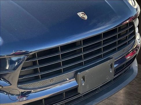 Used 2019 Porsche Macan S AWD/4WD image 32