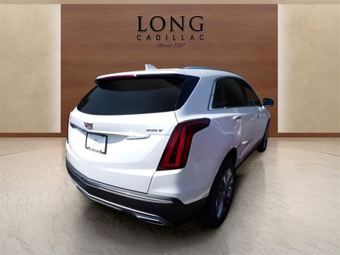 New 2025 Cadillac XT5 Premium Luxury image 5