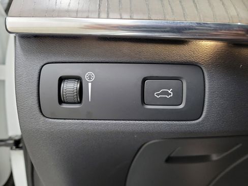 Used 2022 Volvo XC90 T6 Inscription w/ Advanced Package image 33