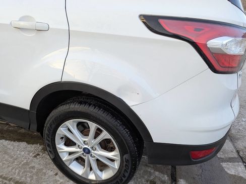 Used 2017 Ford Escape SE w/ SE Cold Weather Package image 20