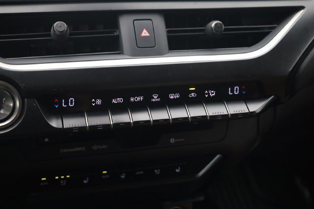 Used 2019 Lexus UX 200 FWD image 16