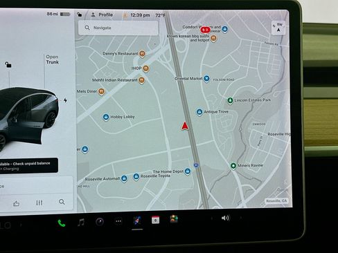 Used 2021 Tesla Model Y Long Range image 19