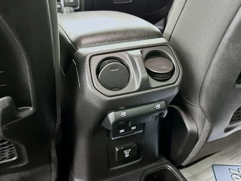 Used 2021 Jeep Gladiator Rubicon w/ Cold Weather Group AWD/4WD image 25