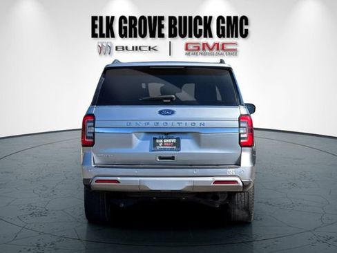 Used 2023 Ford Expedition Limited AWD/4WD image 5