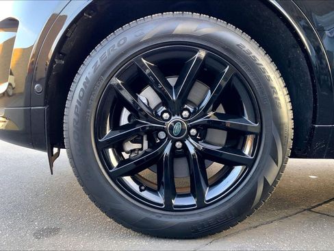 Used 2024 Land Rover Discovery Sport S image 10