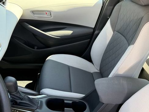 Used 2026 Toyota Corolla LE FWD image 13