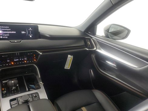 New 2025 MAZDA CX-70 Plug-In Hybrid w/ Premium Plus image 25