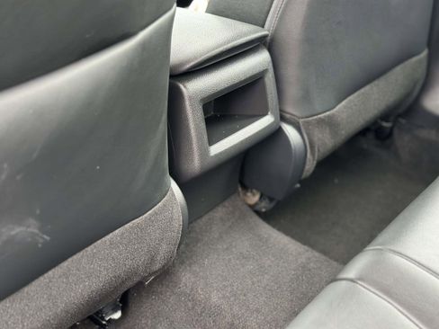 Used 2024 Toyota Camry SE image 9