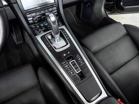 Used 2014 Porsche 911 Carrera 4S AWD/4WD image 18