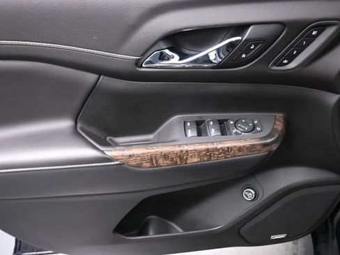 Used 2021 GMC Acadia Denali AWD/4WD image 13