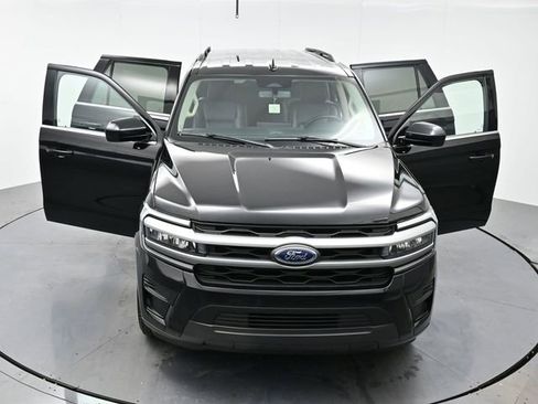 Used 2024 Ford Expedition XLT image 46