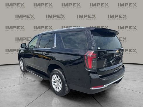 Used 2025 Chevrolet Tahoe LT AWD/4WD image 3