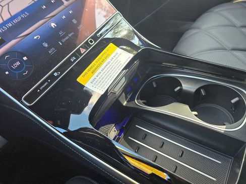 New 2026 Mercedes-Benz Maybach S 580 4MATIC image 32