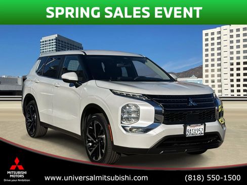 Used 2022 Mitsubishi Outlander ES image 1