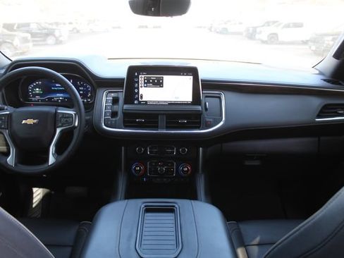Used 2023 Chevrolet Tahoe Premier w/ Premium Package 2 AWD/4WD image 23