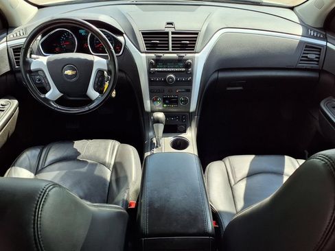 Used 2012 Chevrolet Traverse LT FWD image 9