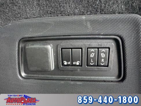 Used 2021 Cadillac Escalade ESV Premium Luxury AWD/4WD image 44