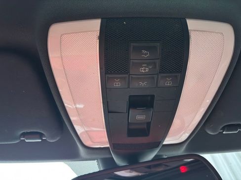 Used 2012 Mercedes-Benz C 300 4MATIC Sedan image 34