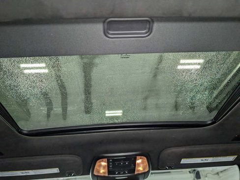 Used 2018 Dodge Durango SRT w/ SRT Interior Appearance Group image 19