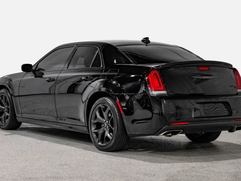 Used 2021 Chrysler 300 S w/ S Model Appearance Package image 8