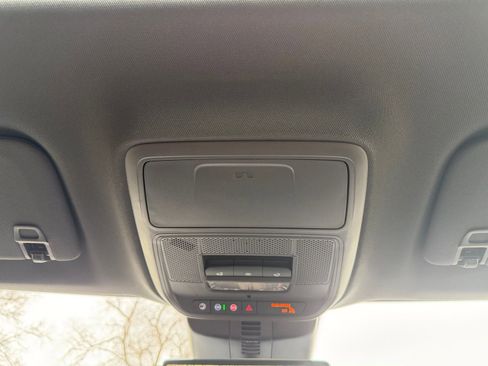 New 2026 GMC Acadia Elevation w/ Elevation Premium Package AWD/4WD image 29