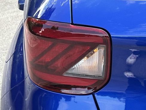 Certified 2025 Hyundai Venue Limited FWD image 12