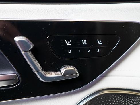 Certified 2023 Mercedes-Benz EQS 580 4MATIC SUV image 14