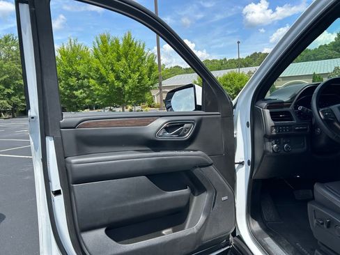 Used 2024 Chevrolet Tahoe High Country AWD/4WD image 64