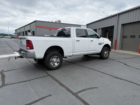Used 2018 RAM 2500 SLT AWD/4WD image 4