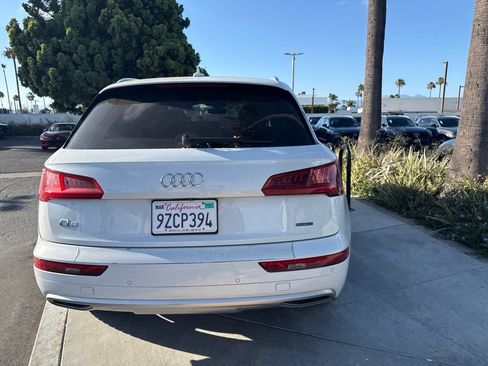 Used 2020 Audi Q5 2.0T Premium w/ Convenience Package AWD/4WD image 14