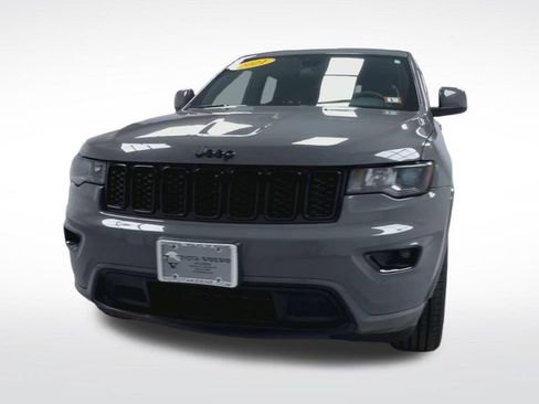 Used 2021 Jeep Grand Cherokee Laredo X AWD/4WD image 18