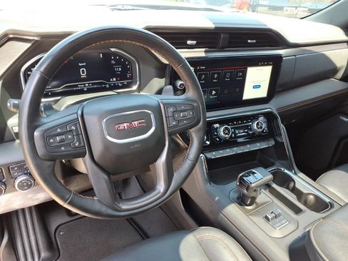 Used 2024 GMC Sierra 1500 AT4 w/ Technology Package AWD/4WD image 24