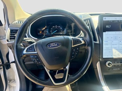 Used 2021 Ford Edge SEL AWD/4WD image 9