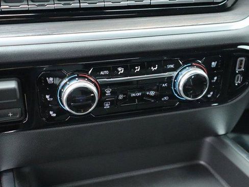 New 2026 GMC Sierra 2500 SLT w/ SLT Convenience Package image 39