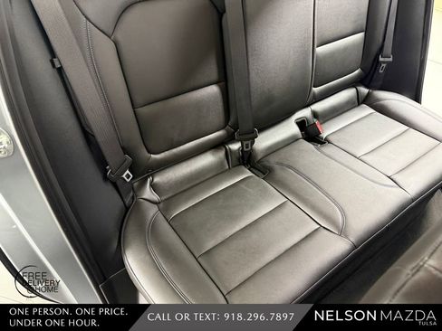 Used 2025 Buick Envista Sport Touring w/ Convenience II Package FWD image 43