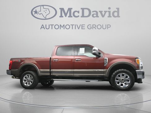 Used 2017 Ford F250 Lariat w/ Lariat Ultimate Package AWD/4WD image 31